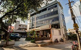 Silverkey Hotel Yelahanka